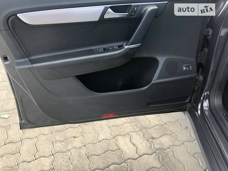 Универсал Volkswagen Passat 2012 в Стрые