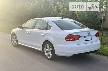 Седан Volkswagen Passat 2012 в Киеве