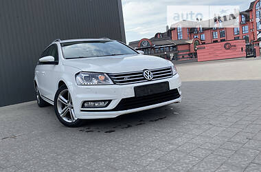 Универсал Volkswagen Passat 2012 в Дрогобыче