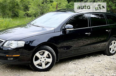 Универсал Volkswagen Passat 2010 в Бориславе