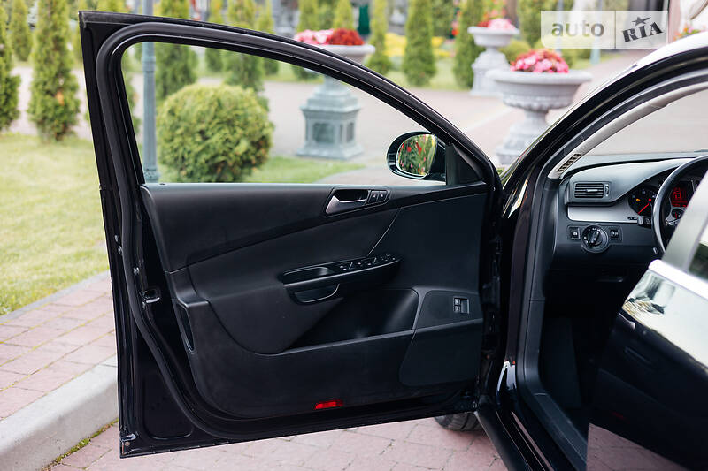 Седан Volkswagen Passat 2008 в Стрые