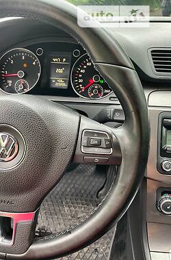 Універсал Volkswagen Passat 2010 в Житомирі