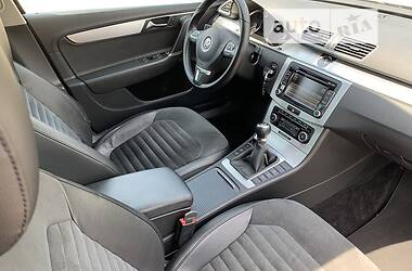Универсал Volkswagen Passat 2011 в 