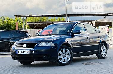 Седан Volkswagen Passat 2003 в 