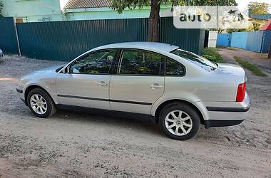 Седан Volkswagen Passat 1999 в Полтаві