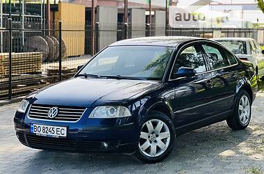 Седан Volkswagen Passat 2003 в 