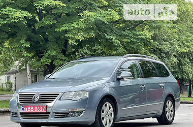 Універсал Volkswagen Passat 2009 в Рівному