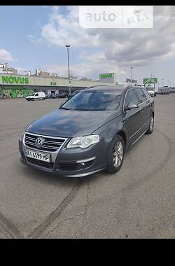 Универсал Volkswagen Passat 2010 в Киеве