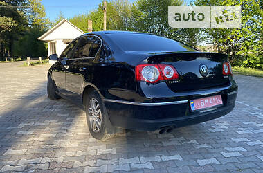 Седан Volkswagen Passat 2008 в Луцке