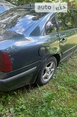 Седан Volkswagen Passat 1997 в Житомире