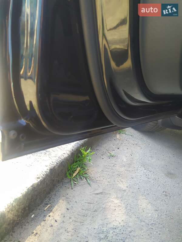 Універсал Volkswagen Passat 2011 в Овручі