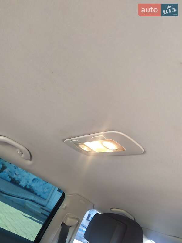 Універсал Volkswagen Passat 2011 в Овручі