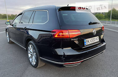 Універсал Volkswagen Passat 2015 в 