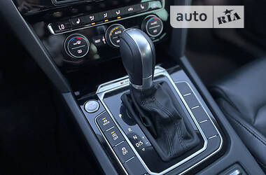 Універсал Volkswagen Passat 2015 в 