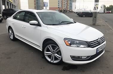 Седан Volkswagen Passat 2015 в Киеве