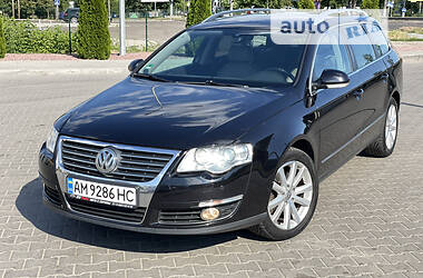 Універсал Volkswagen Passat 2006 в Житомирі