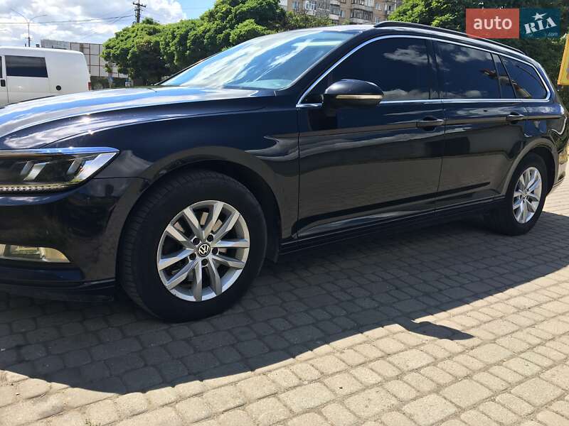 Універсал Volkswagen Passat 2016 в Ужгороді