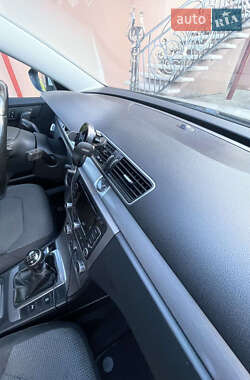 Универсал Volkswagen Passat 2012 в 