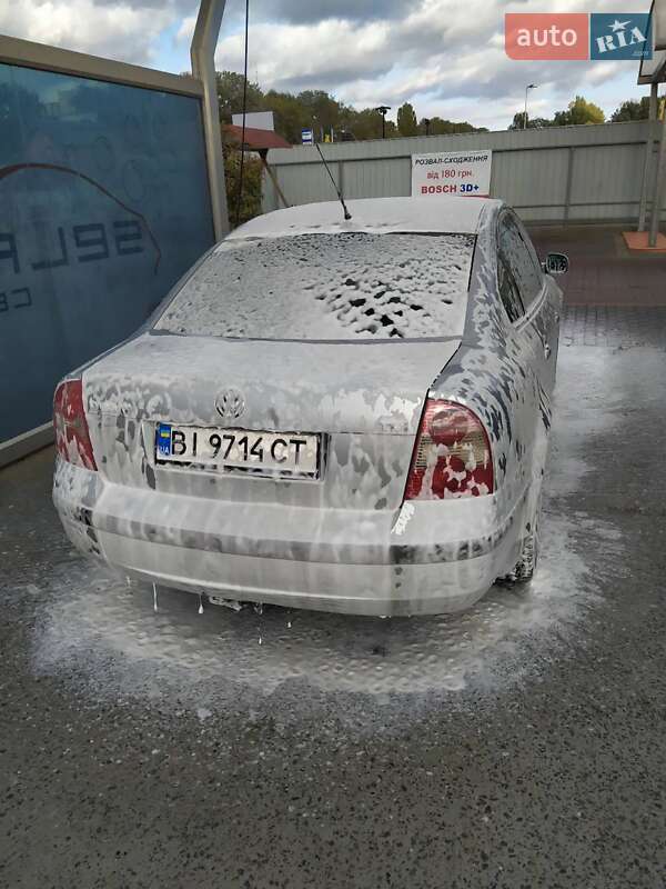 Седан Volkswagen Passat 2001 в Полтаве
