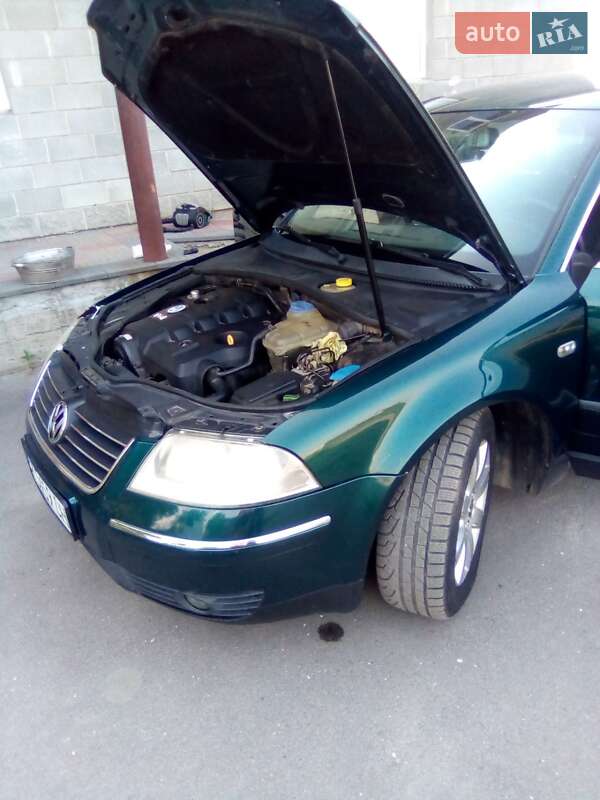 Универсал Volkswagen Passat 2001 в 