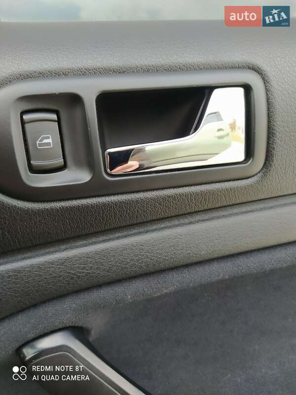 Седан Volkswagen Passat 2001 в Львове