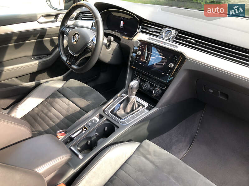 Универсал Volkswagen Passat 2018 в Ровно фото 17 Универсал Volkswagen Passat 2018 в Ровно