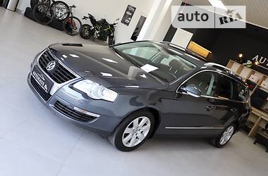 Універсал Volkswagen Passat 2010 в Дрогобичі