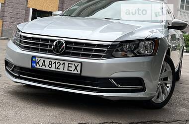 Седан Volkswagen Passat 2018 в Кам'янському