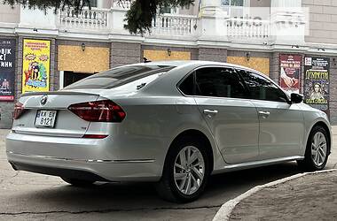 Седан Volkswagen Passat 2018 в Кам'янському