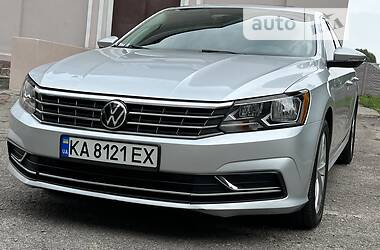 Седан Volkswagen Passat 2018 в Кам'янському