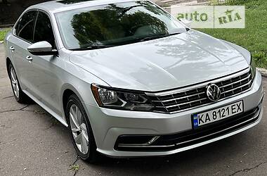 Седан Volkswagen Passat 2018 в Кам'янському