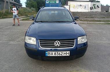 Универсал Volkswagen Passat 2003 в Романове