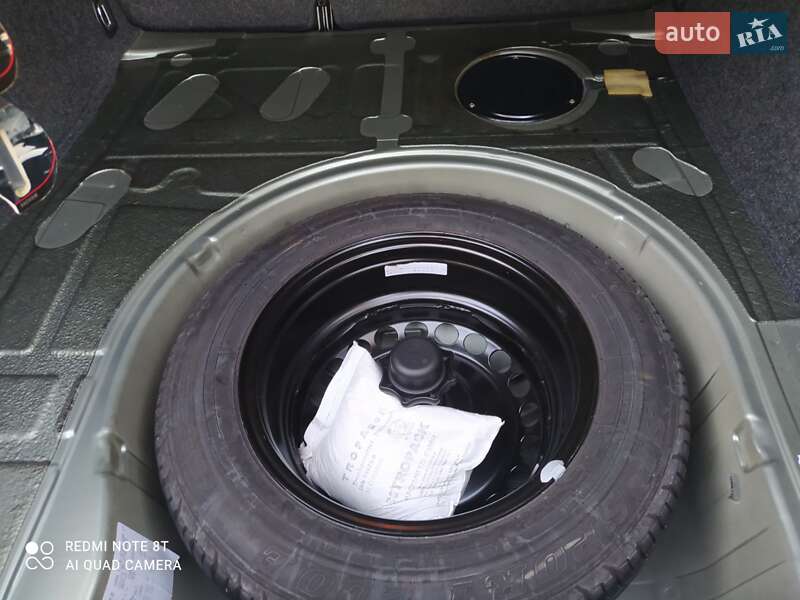 Седан Volkswagen Passat 2001 в Львове