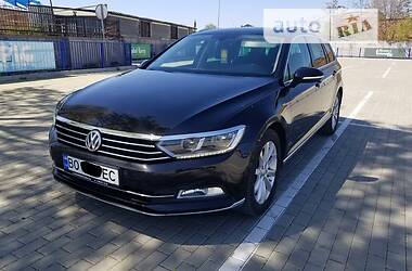 Універсал Volkswagen Passat 2015 в Тернополі