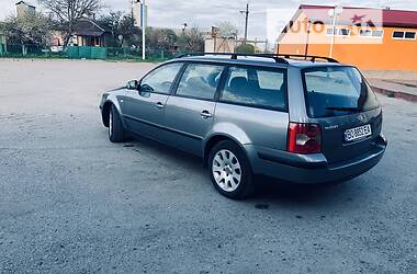 Універсал Volkswagen Passat 2003 в Шепетівці