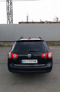 Универсал Volkswagen Passat 2006 в Сваляве