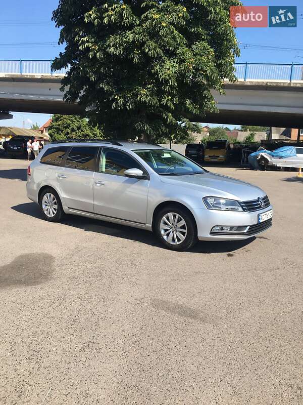 Универсал Volkswagen Passat 2013 в Луцке