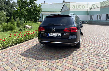 Универсал Volkswagen Passat 2014 в Миргороде