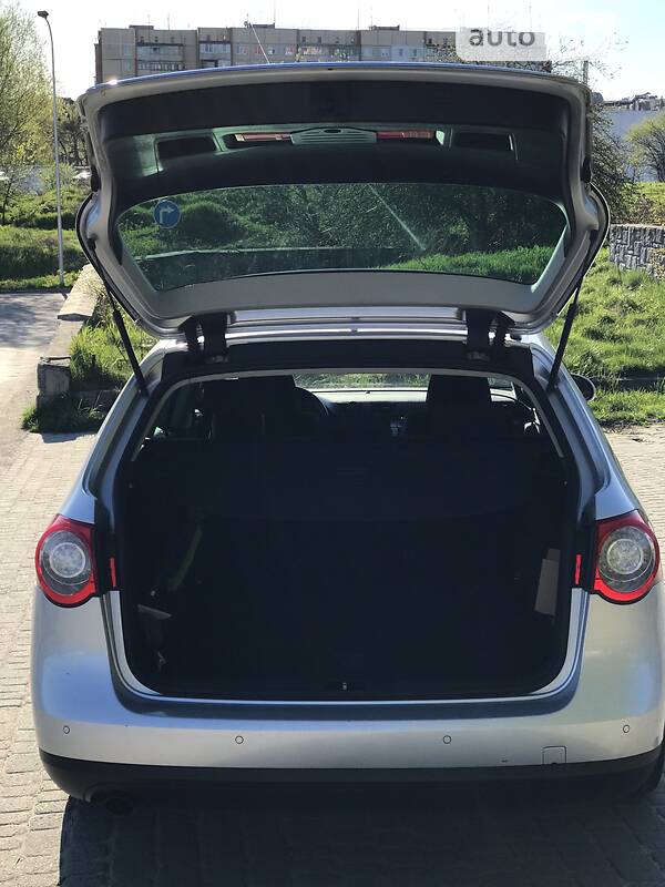 Универсал Volkswagen Passat 2010 в Львове фото 13 Универсал Volkswagen Passat 2010 в Львове