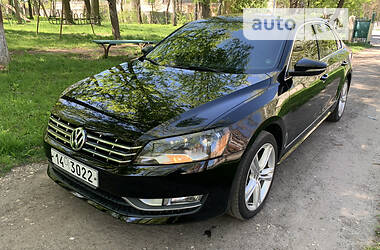 Седан Volkswagen Passat 2014 в Тернополе