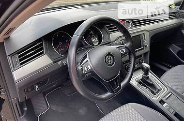 Универсал Volkswagen Passat 2015 в 