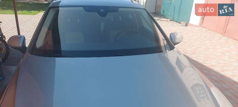 Седан Volkswagen Passat 2017 в Киеве