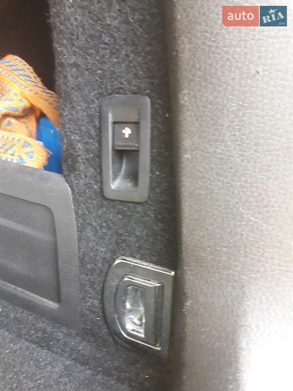 Универсал Volkswagen Passat 2013 в Умани