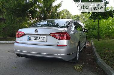 Седан Volkswagen Passat 2016 в Кременчуге