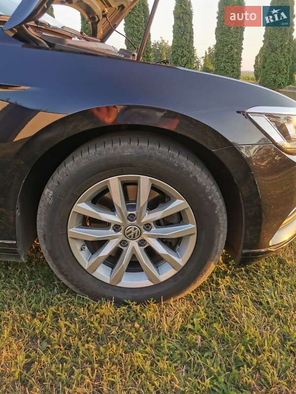 Универсал Volkswagen Passat 2018 в Черновцах