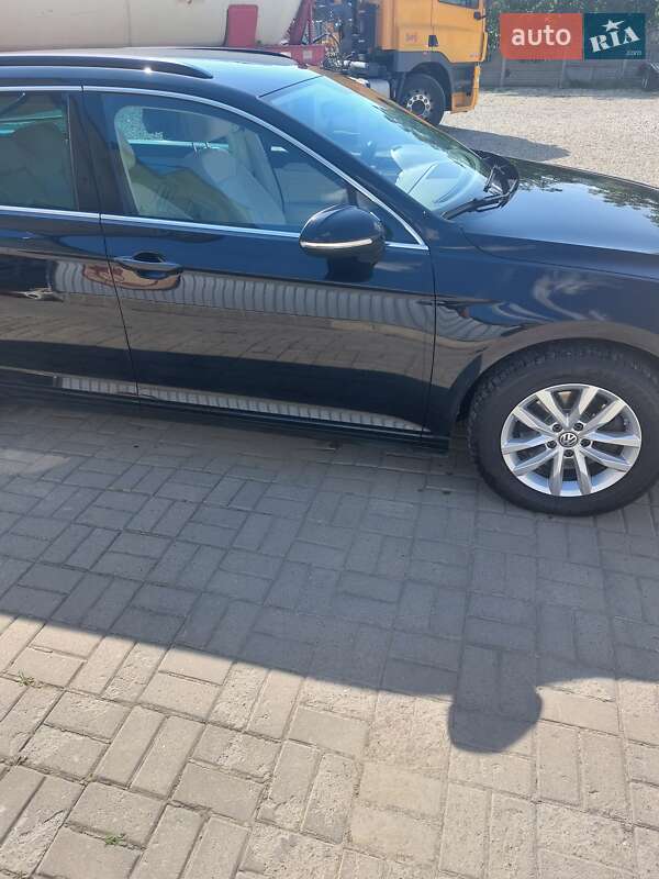 Универсал Volkswagen Passat 2018 в Черновцах
