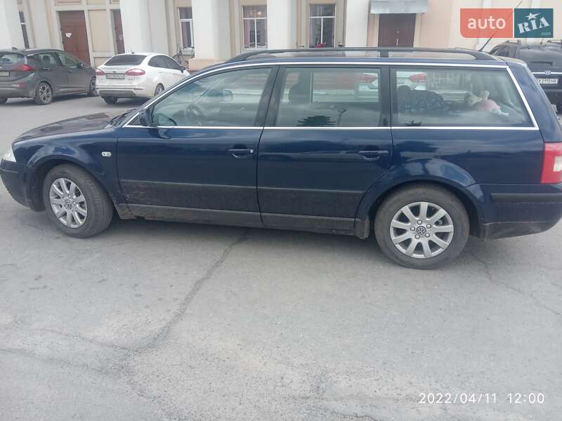 Універсал Volkswagen Passat 2001 в Макарові