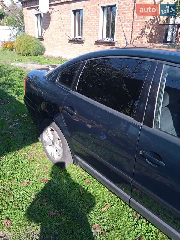 Седан Volkswagen Passat 1997 в Переяславе