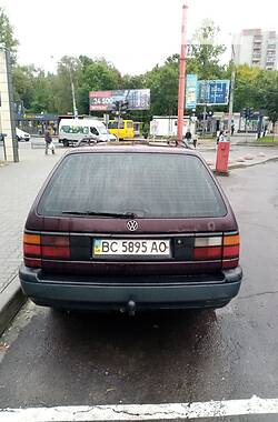 Універсал Volkswagen Passat 1993 в Львові