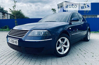 Седан Volkswagen Passat 2003 в Івано-Франківську